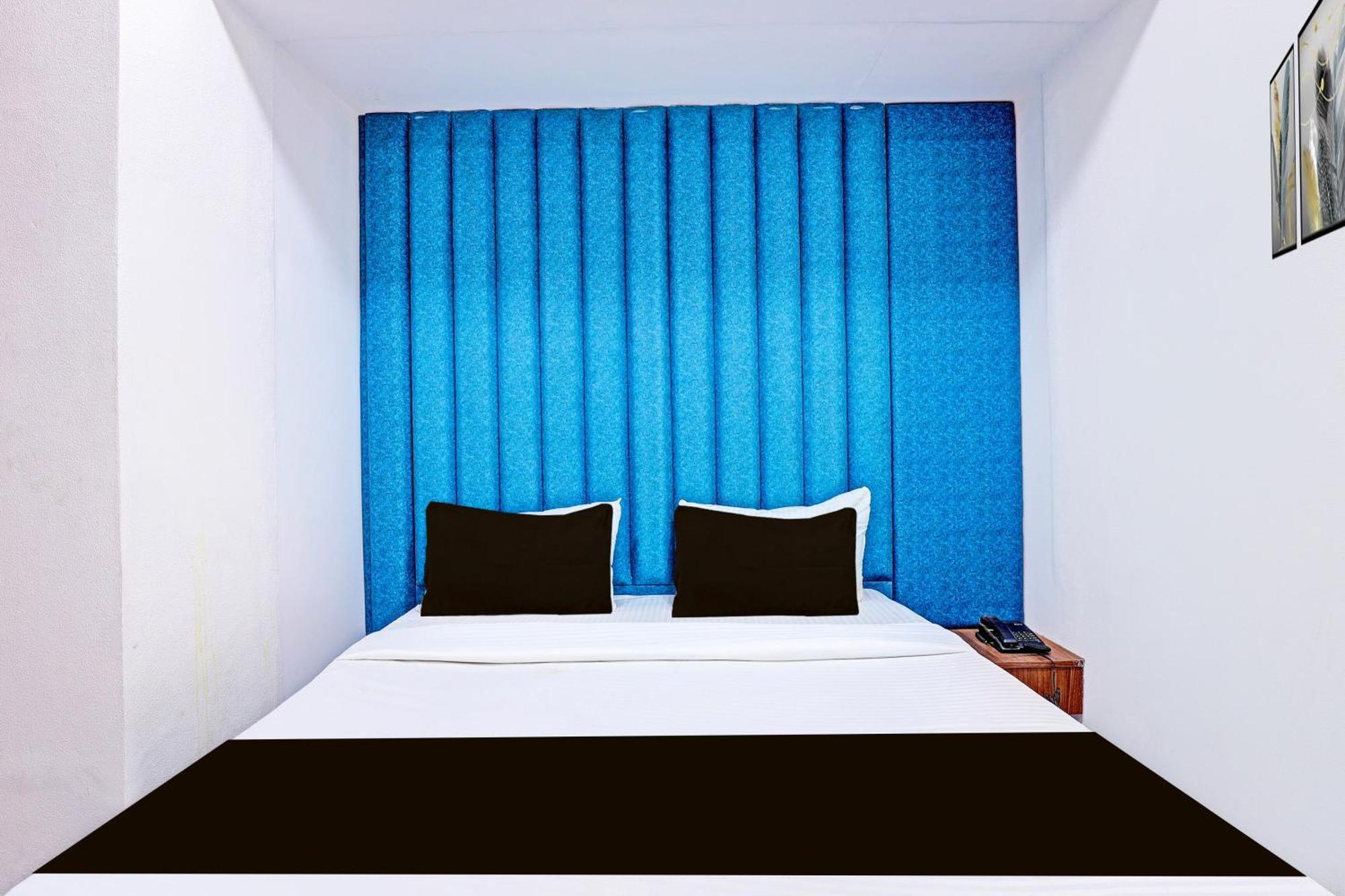 Super Hotel O Althan Formerly Hotel Niraant Surat Exterior photo