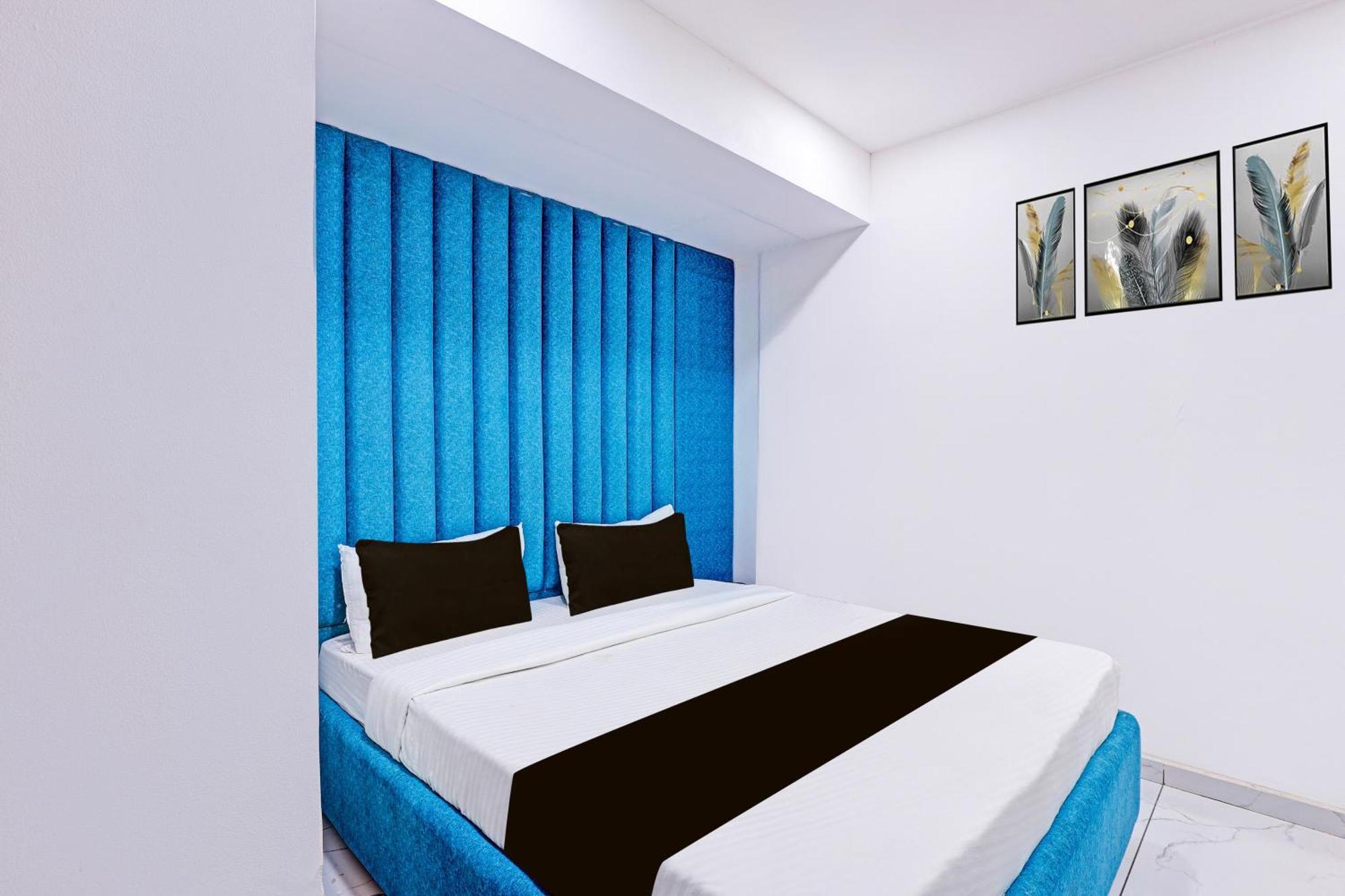 Super Hotel O Althan Formerly Hotel Niraant Surat Exterior photo